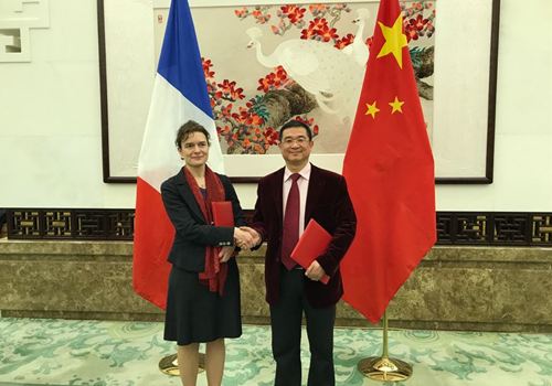 尊龙凯时集团在人民大会堂与法国ENGIE集团签署战略投资协议